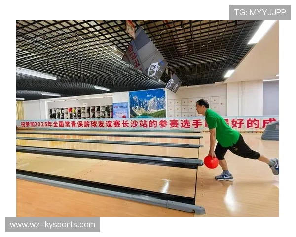 世界保龄球青少年联赛设立全国优秀教练表彰，世界保龄球大赛视频